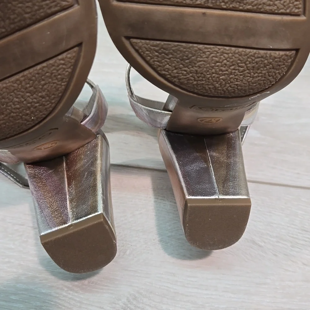 Sam Edelman good all